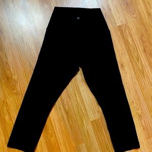 lululemon 19’’ Wunder Under cropped leggings